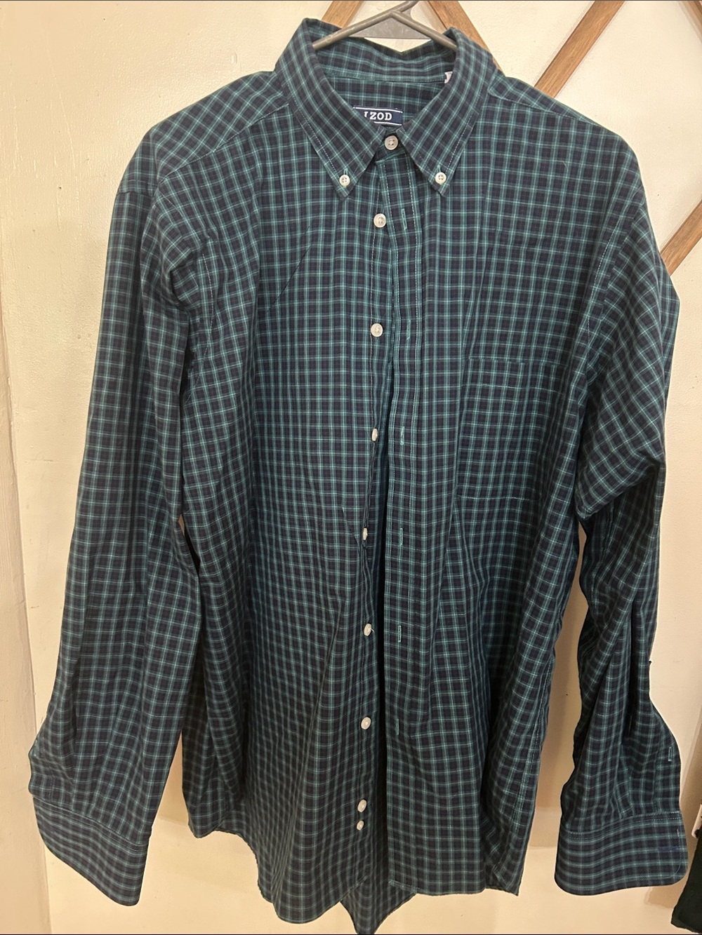 Izod Men's Teal and Dark Green Plaid Button-Down Shirt